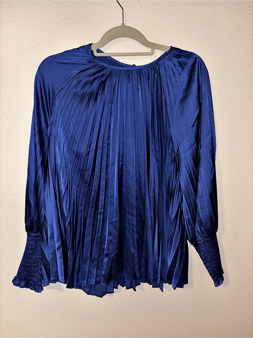 Joy Joy Pleated Long Sleeve Blouse Blue Large Like New